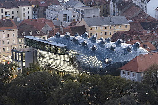未來主義風(fēng)格的建筑—格拉茨美術(shù)館(Kunsthaus Graz)裝修設(shè)計